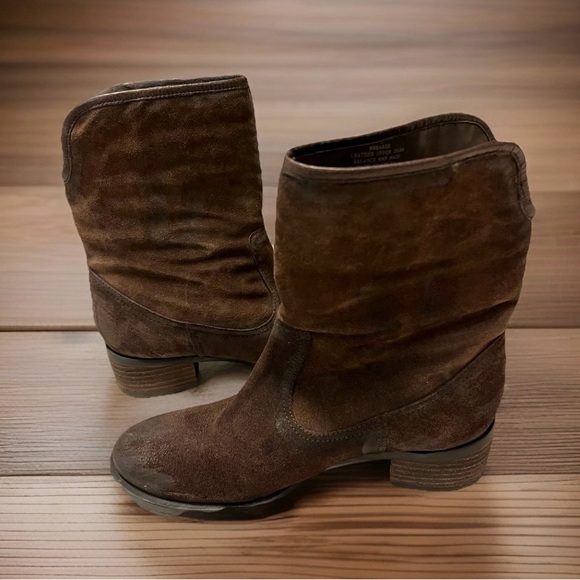 Cute Nine West Brown Suede Distressed Boots Sz 5 Boho Western Festival - Picture 2 of 6
